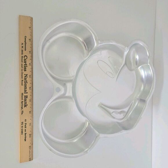 Wilton Disney Mickey's Clubhouse Cake Pan Mold Aluminum‎ Birthday - Picture 7 of 7